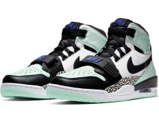 Air Jordan Legacy 312 “Igloo”
