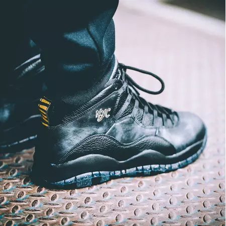 Air Jordan Retro 10 "NYC" Menino/Menina (012/black/dark grey/metalic gold)