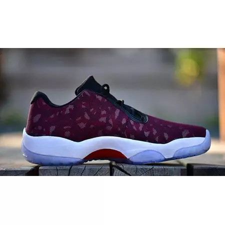 Air Jordan Future Low "Burgundy" (605)