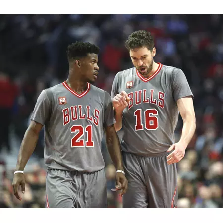 Camiseta Réplica Jersey NBA Chicago Bulls (gris/rojo/blanco)