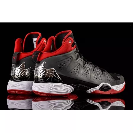 Jordan Melo M10 "Anthracite Red " (002/antracita/rojo/blanco)