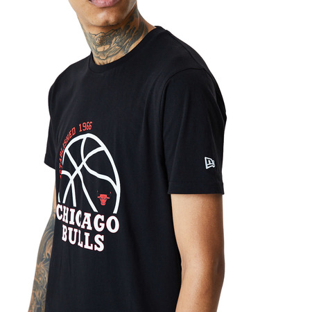 New Era NBA Chicago Bulls Basketball Graphic T-Shirt