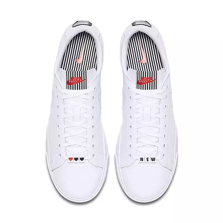 Nike Blazer Low SE LX W "Falling in Love" (100)