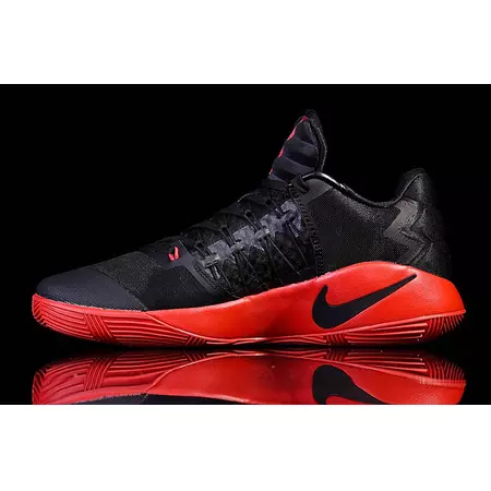 Nike Hyperdunk 2016 Low "Chicago Bulls" (060/black/university red)