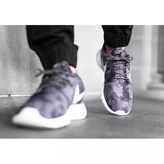 Nike Roshe One Print (017/darkgrey/blanco/grey)