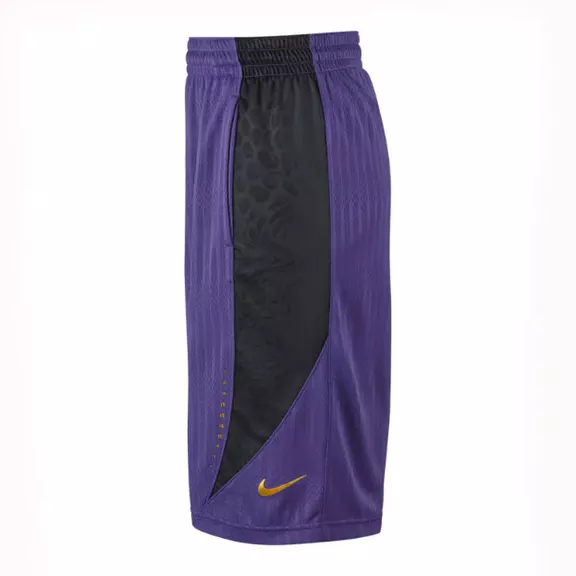 Kobe Short Obsess (547/purple/negro/amarillo)