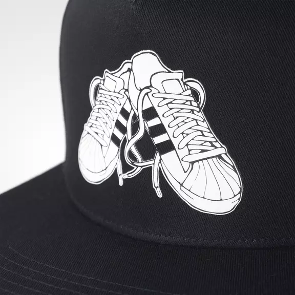 Adidas Originals Superstar Snapback Cap Sneaker (Black/White)