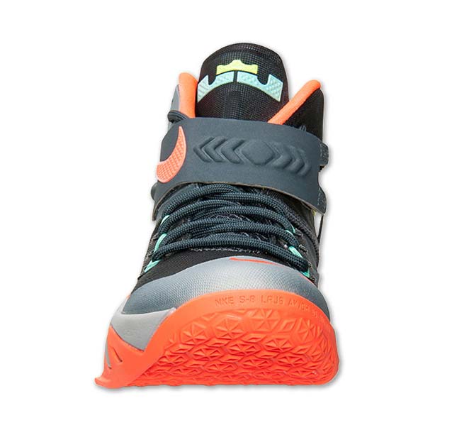 nike zoom soldier 14