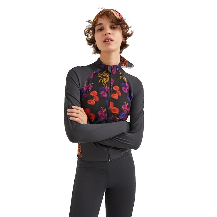 Adicionar ao carrinho Desigual Photographic Print Runner Jacket Desigual Photographic Print Runner Jacket