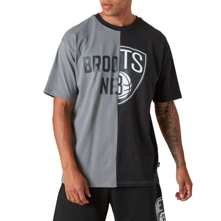 Adicionar ao carrinho New Era NBA Brooklyn Nets Split Graphic T-shirt New Era NBA Brooklyn Nets Split Graphic T-shirt