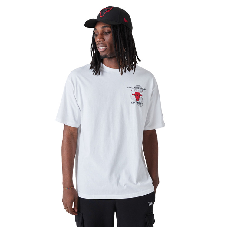 Adicionar ao carrinho New Era NBA Chicago Bulls Basketball Graphic Tee "White" New Era NBA Chicago Bulls Basketball Graphic Tee "White"