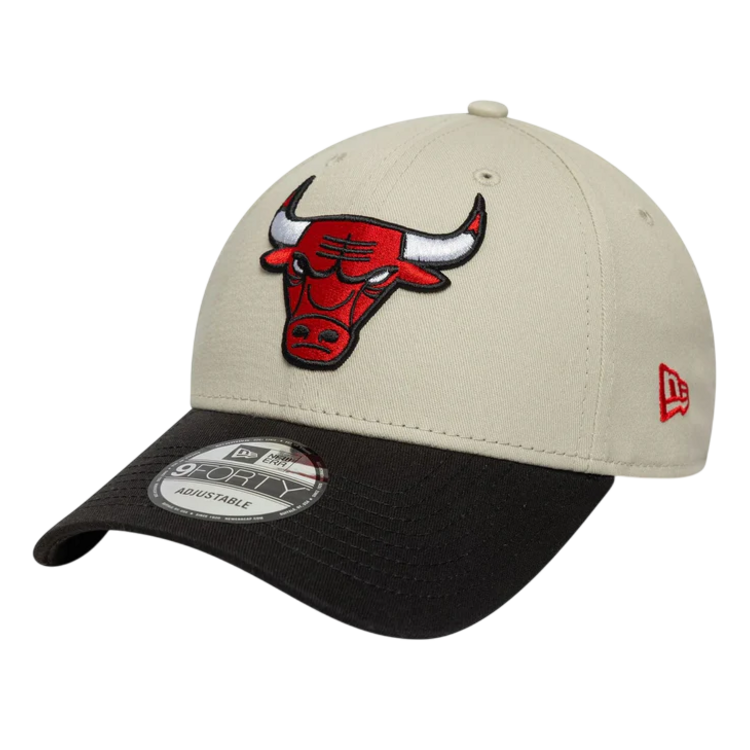Adicionar ao carrinho New Era NBA Chicago Bulls Contrast Patch 9FORTY Adjustable Cap New Era NBA Chicago Bulls Contrast Patch 9FORTY Adjustable Cap