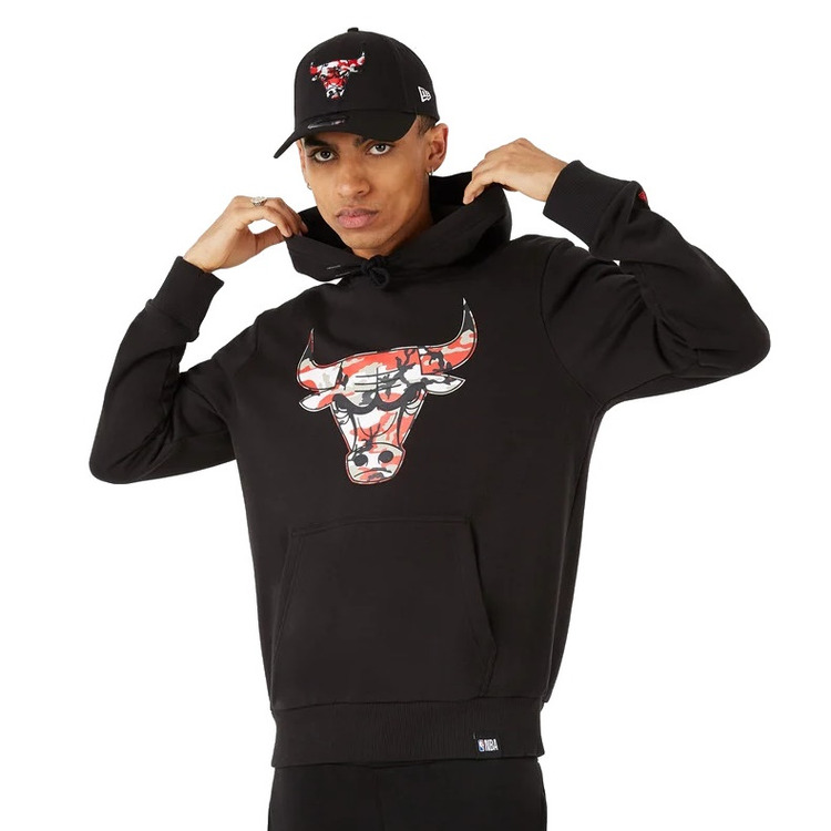 Adicionar ao carrinho New Era NBA Chicago Bulls Logo Camo Hoodie "Black" New Era NBA Chicago Bulls Logo Camo Hoodie "Black"