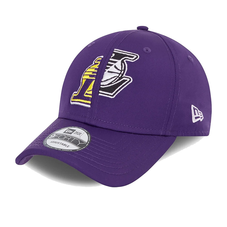 Adicionar ao carrinho New Era NBA L.A Lakers Half and Half 9FORTY New Era NBA L.A Lakers Half and Half 9FORTY