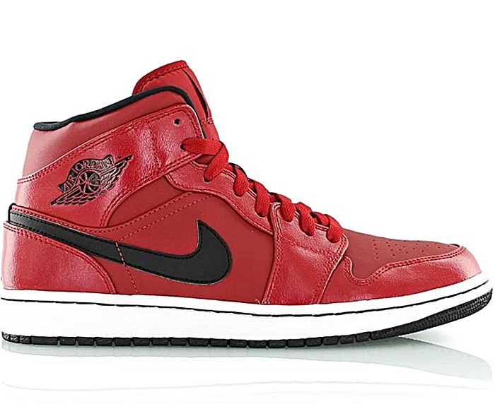 jordan 1 mid bulls