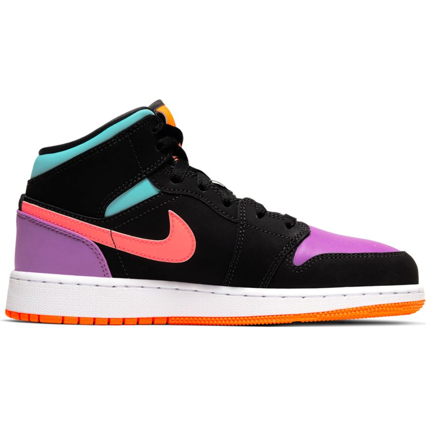 tenis jordan dna