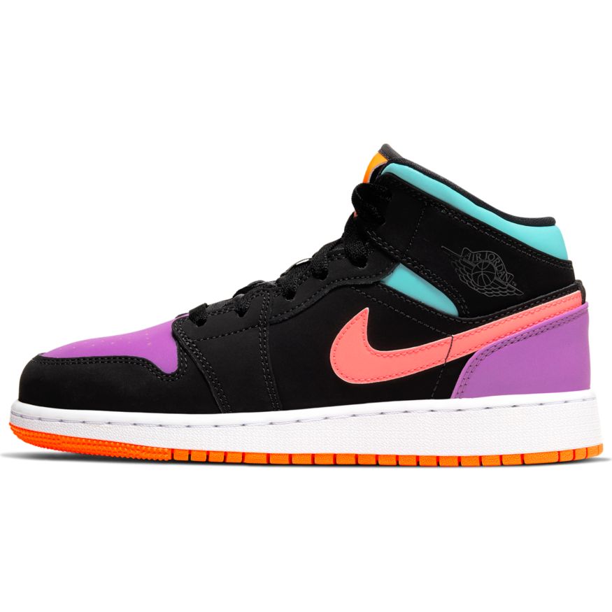 tenis jordan dna