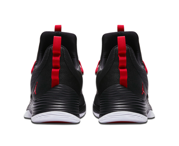 jordan fly 2 low