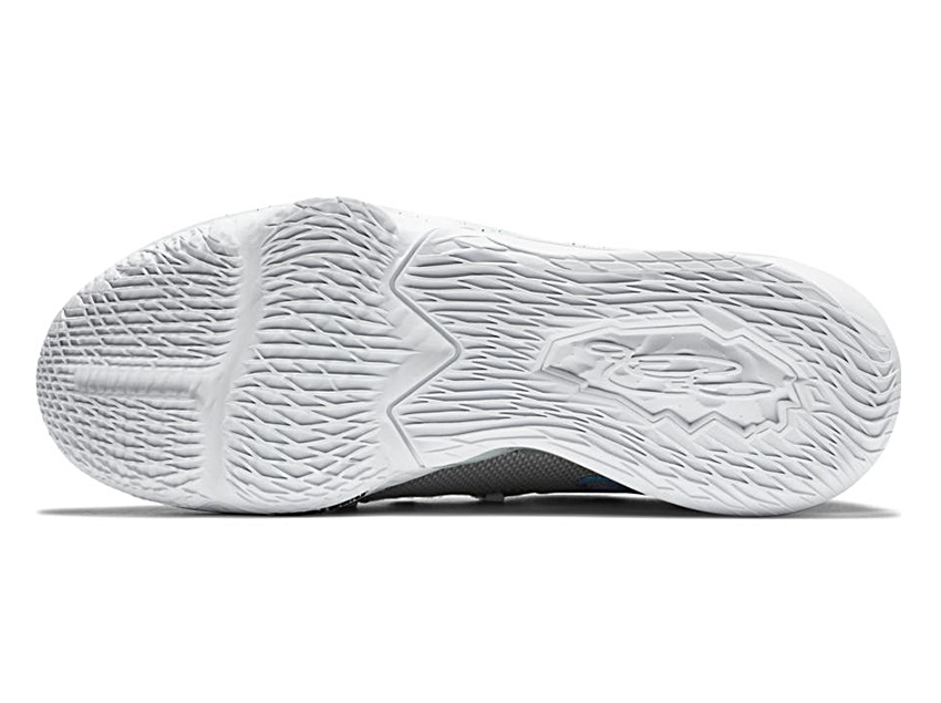 grey lebron low