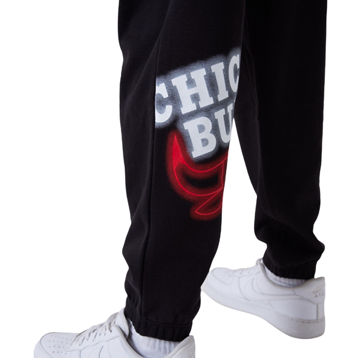 New Era NBA Chicago Bulls Logo Neon Jogger 