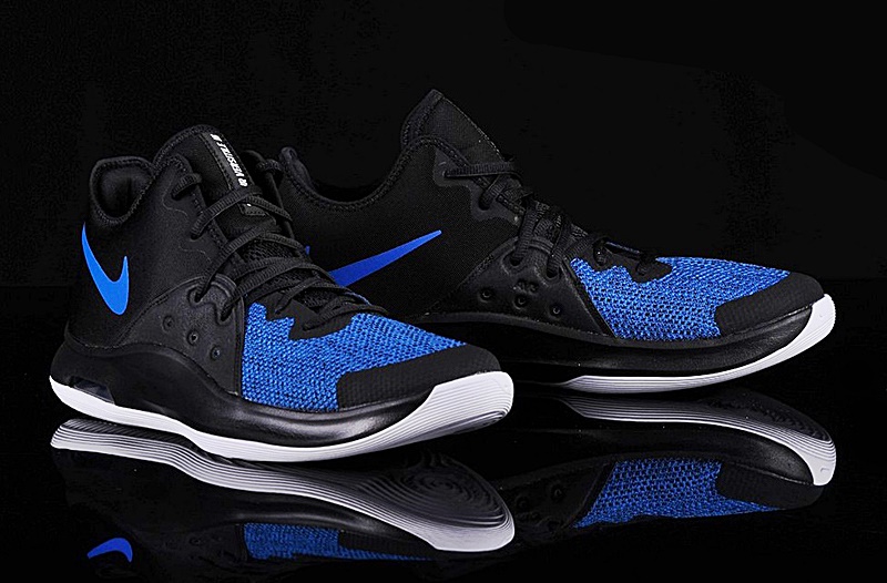 tenis nike air versitile iii