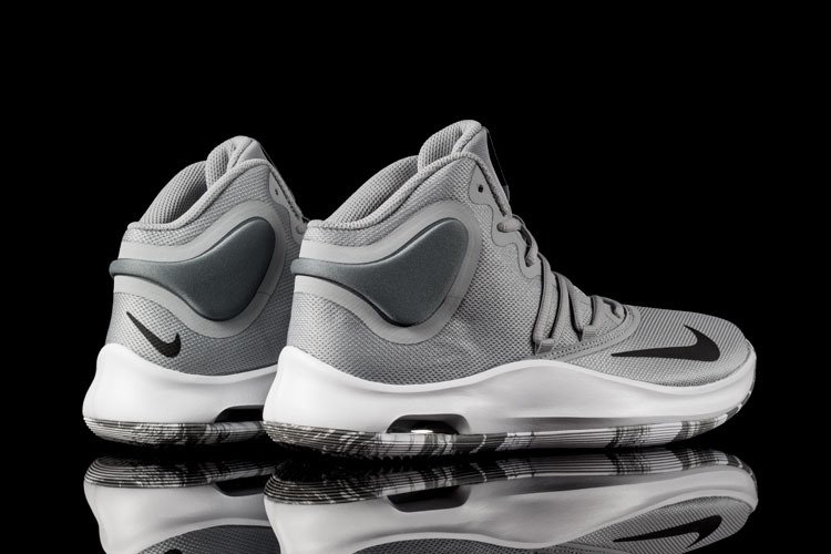 nike air versitile iv grey