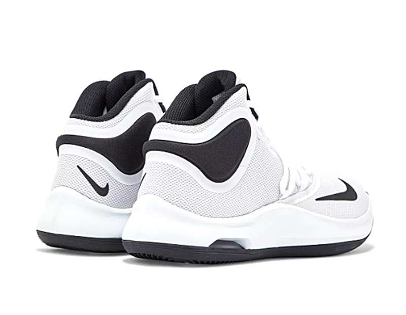 nike versitile 4