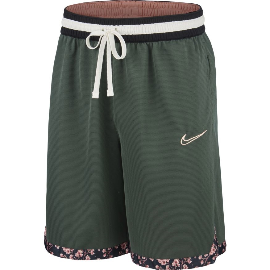 nike dna city exploration shorts