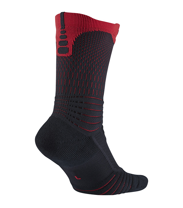 nike elite versatility crew